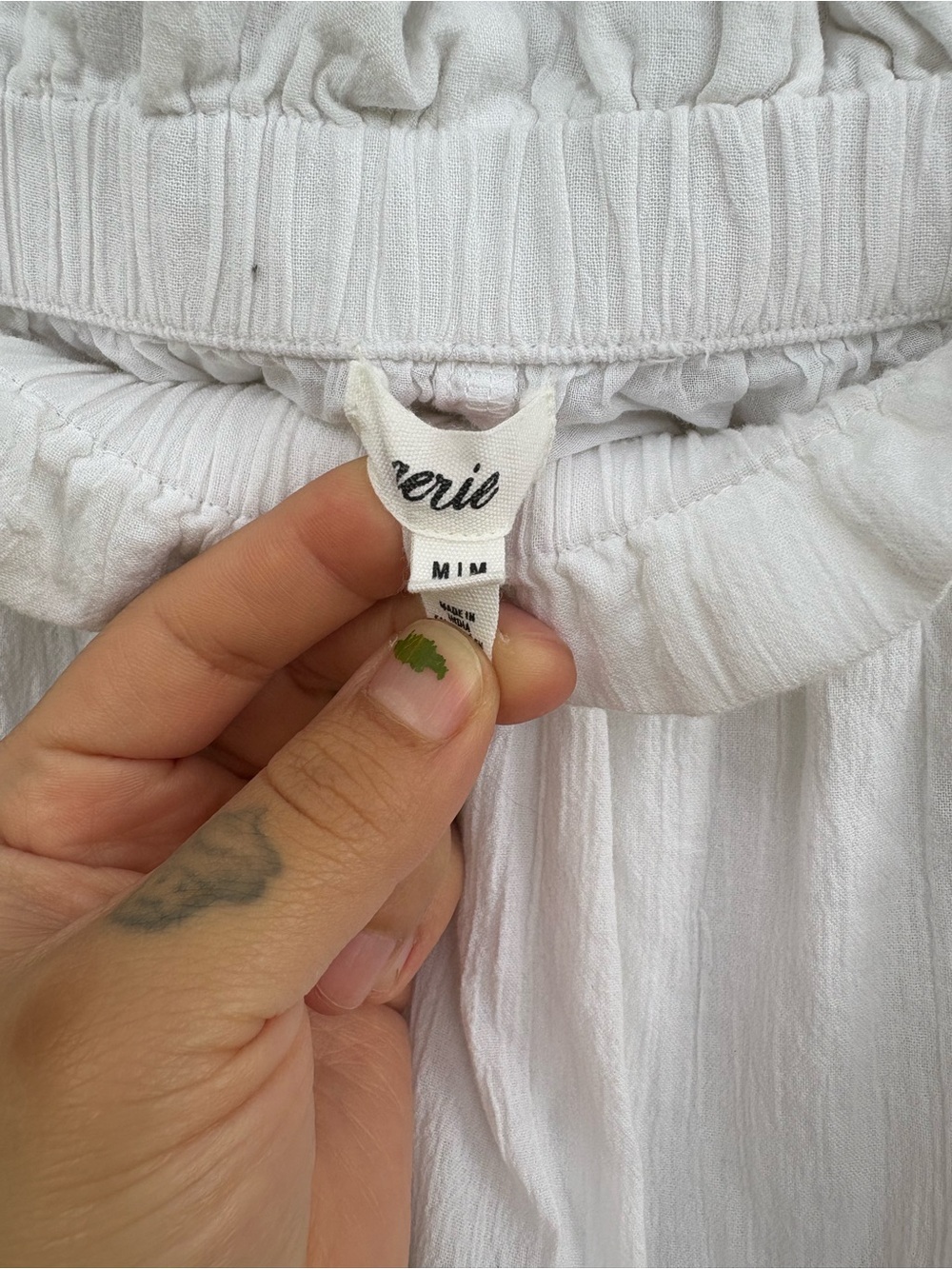 American Eagle Aerie White Ruffle Eyelet Shorts - Picture 4 of 4